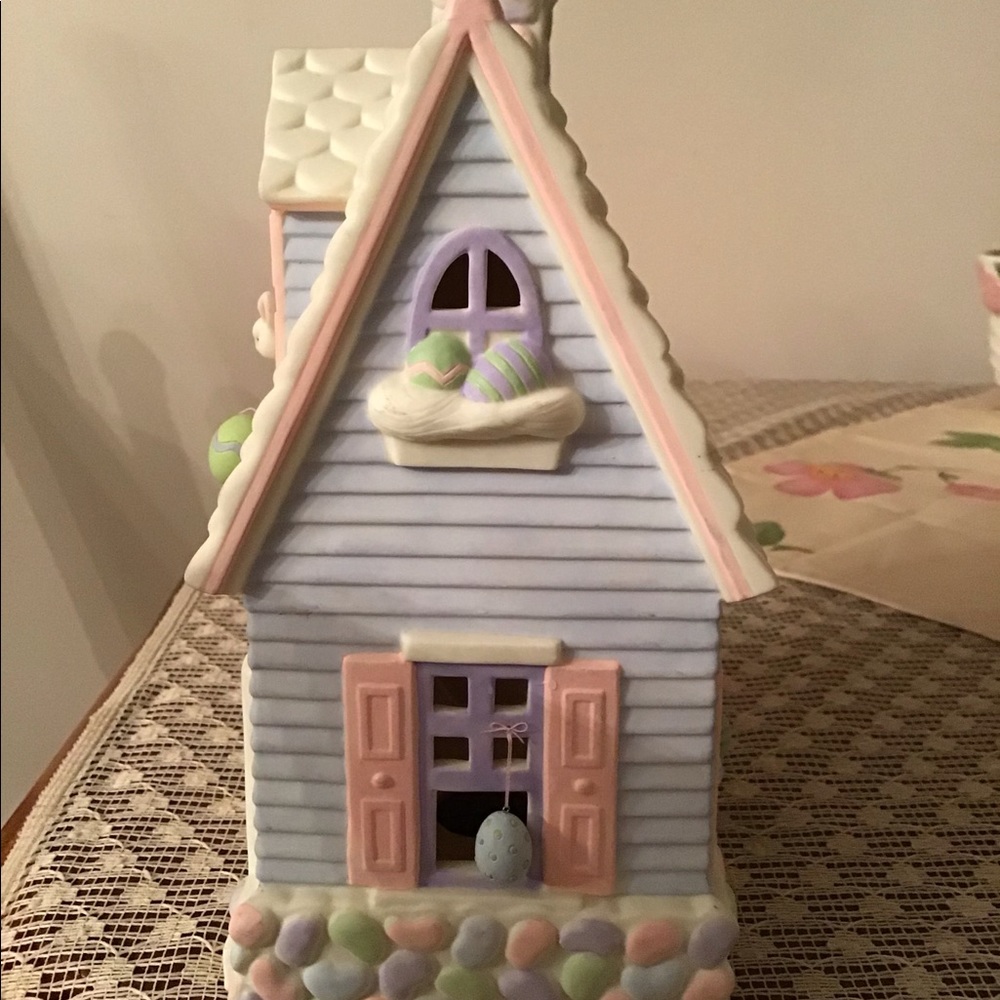 Dept.56 Jelly Bean Cottage..vintage/retired never used. No cracks or chips.